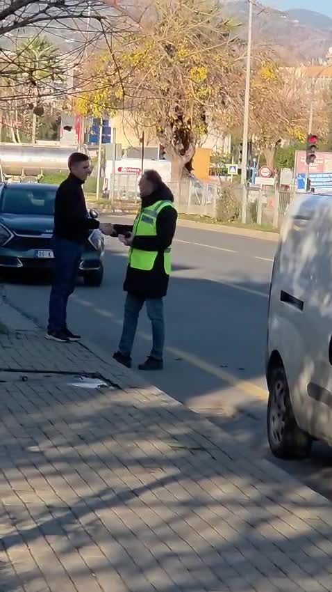 Aydın’da trafik polisinin yaya görevlendirilmesi tepkilere yol açtı