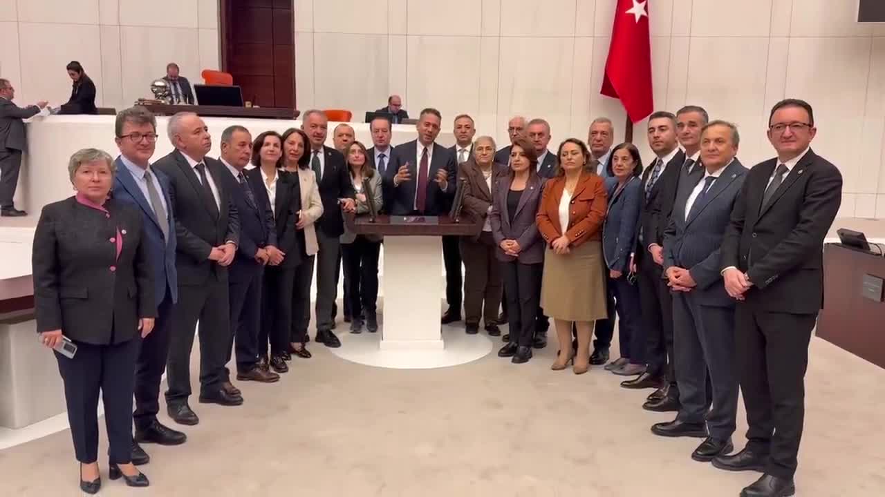 CHP'nin emekliler için "Meclis'i terk etmeme" eylemi sürüyor... Ali Mahir Başarır: Emekli için adalet istiyoruz