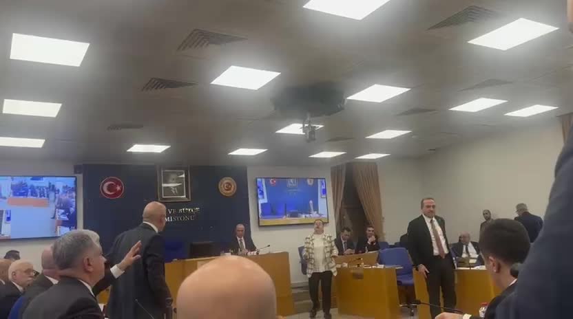 TBMM Plan ve Bütçe Komisyonu... İYİ Partili Usta'dan AK Partili Güneş'e: "Çaldınız diyorum daha nasıl denilebilir, çalıyorsunuz yılda 1.5 milyar dolar Trendyol'dan çalındı"