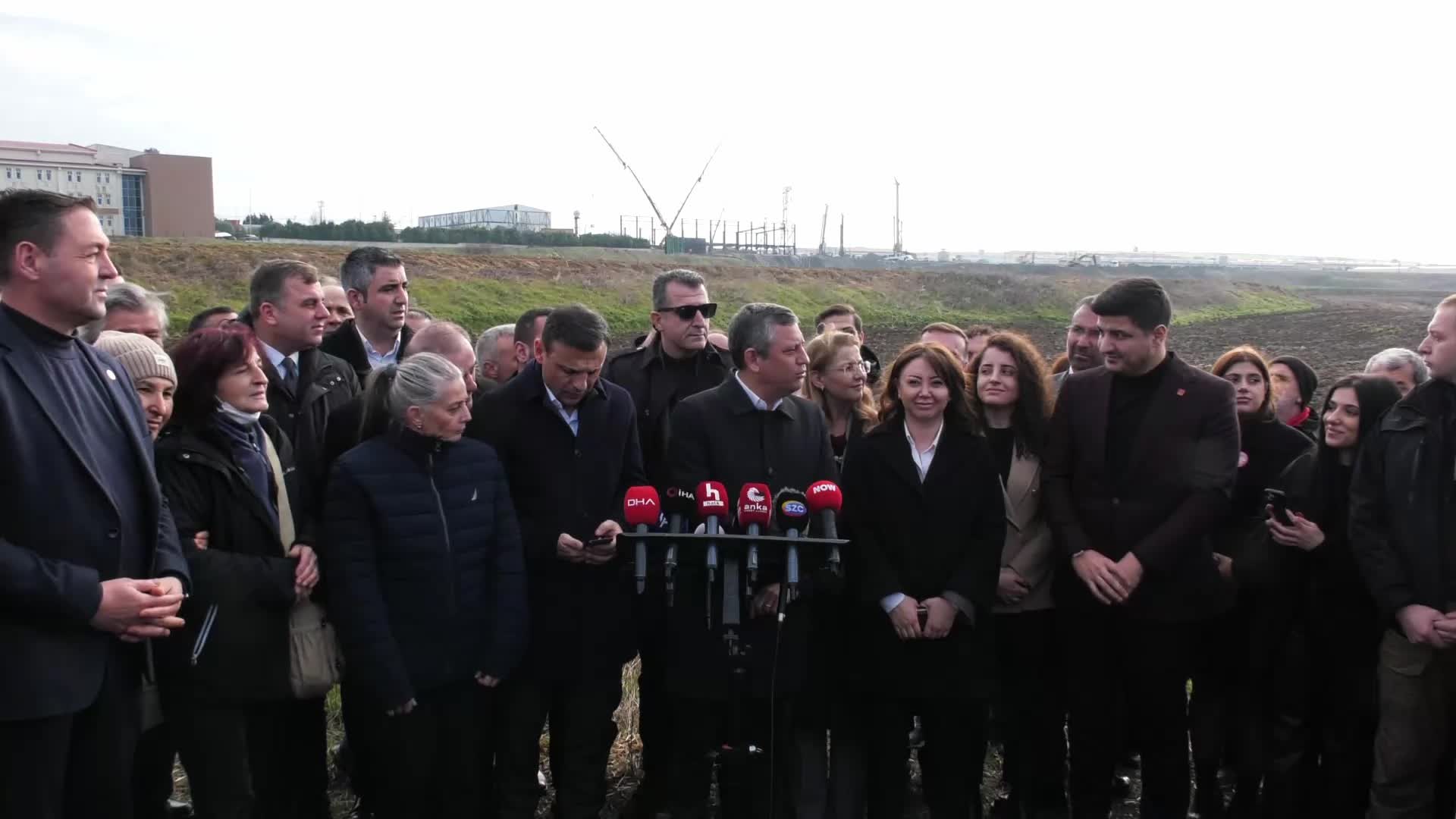 Özgür Özel: “Bu savcının yaptıkları yok hükmündedir. İmamoğlu'nun diplomasını ne yaparsanız yapın Erdoğan’ı yeneceğiz”