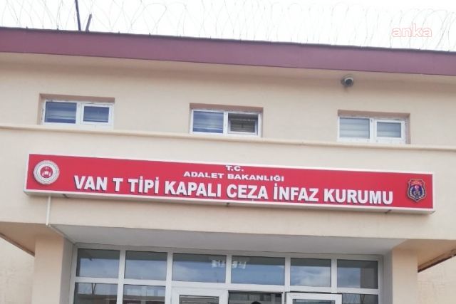 CEZAEVİNDE ÜNİVERSİTE OKUYAN MAHPUSA KİTAP YOK: TEK SIĞINAĞIM HEBA OLDU