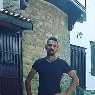 İŞSİZ GENÇ MÜZİSYEN İNTİHAR ETTİ