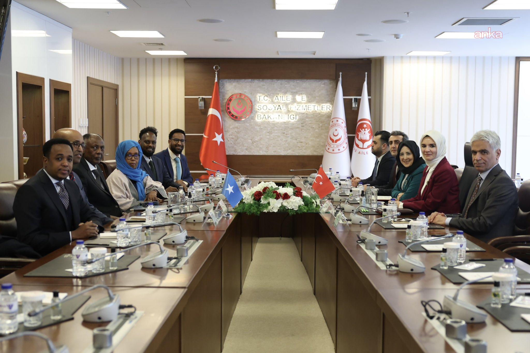 Aile ve Sosyal Hizmetler Bakanı Göktaş, Somali Çalışma ve Sosyal İşler Bakanı Salim Alio Ibro ve beraberindeki heyet ile görüştü