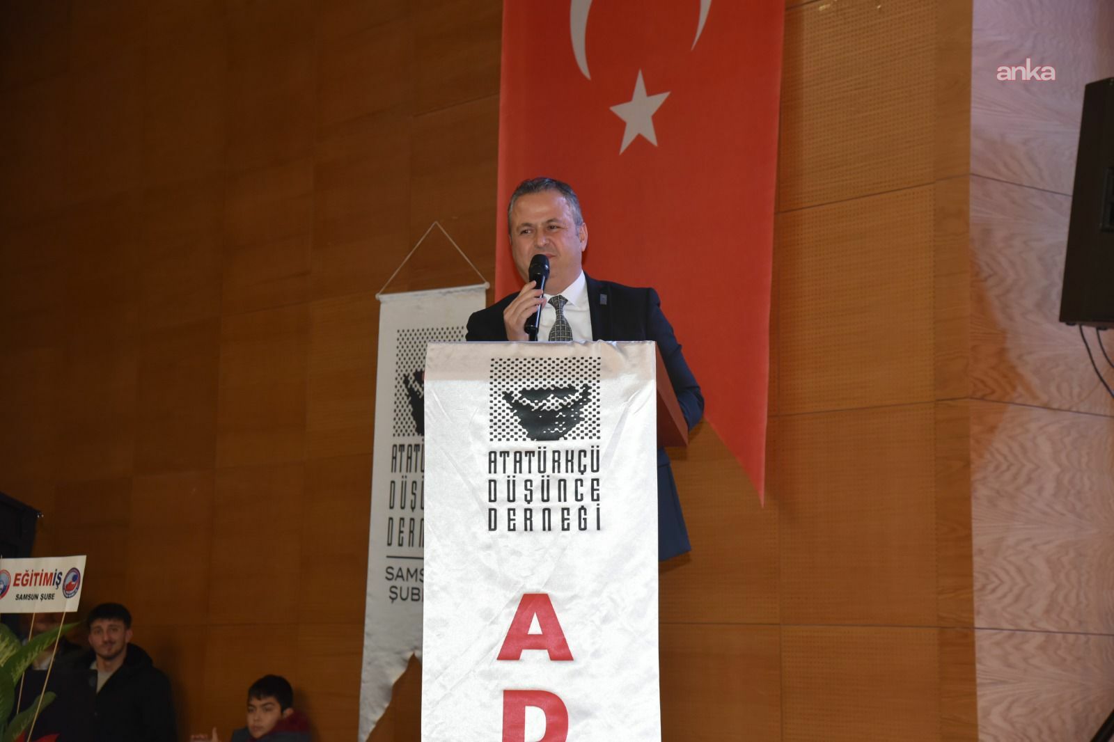 ADD Samsun Şube Başkanı Gömeç'ten öğrenci gelişim raporlarında Atatürk fotoğrafının olmamasına tepki: "Bu, ulusal kimliğin temel taşlarını eğitimden tasfiyeye kalkışmaktır"