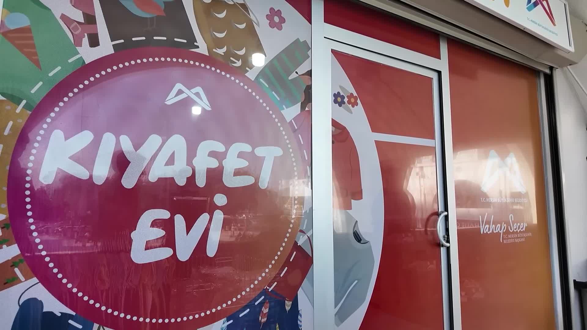 Mersin Büyükşehir Belediyesi, "Kıyafet Evleri" ile sosyal dayanışmayı büyütüyor
