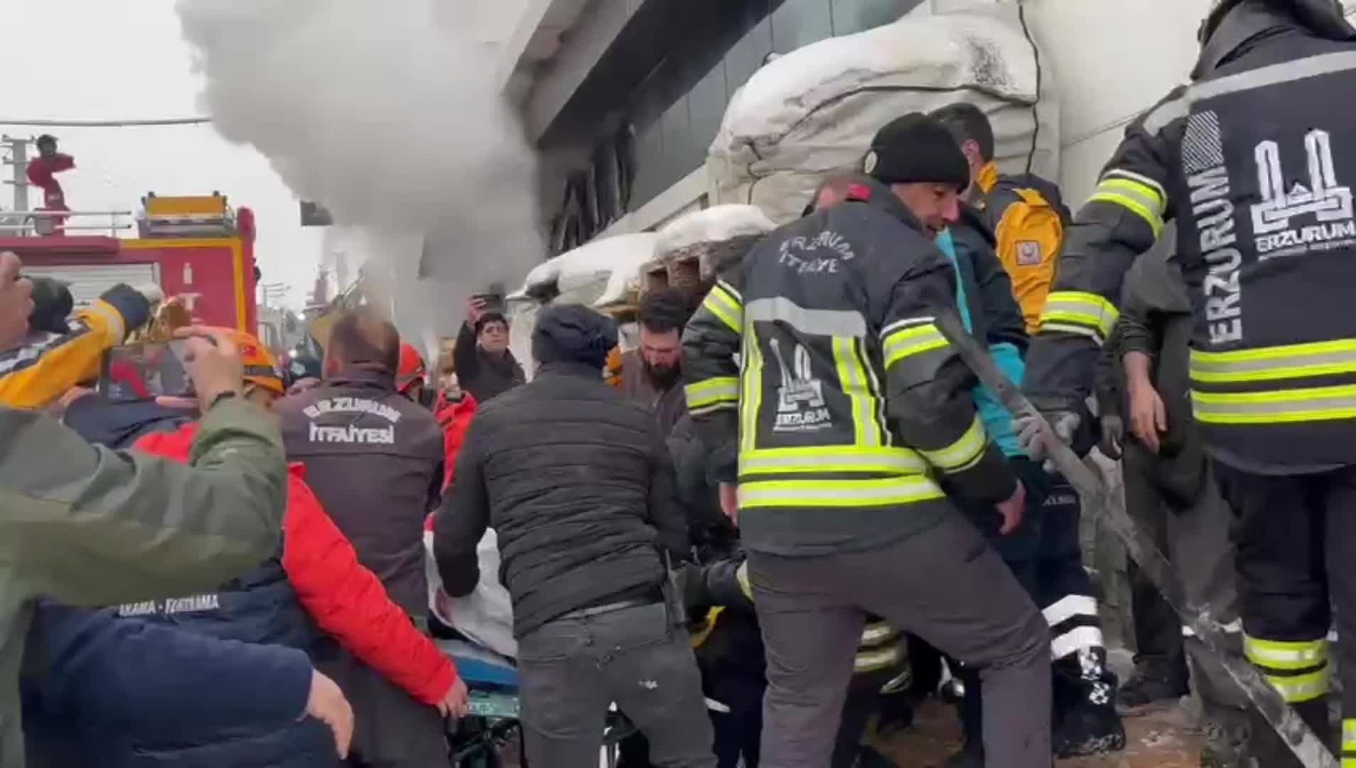 Erzurum’da sanayi sitesinde yangın: 2 ölü, 6 yaralı