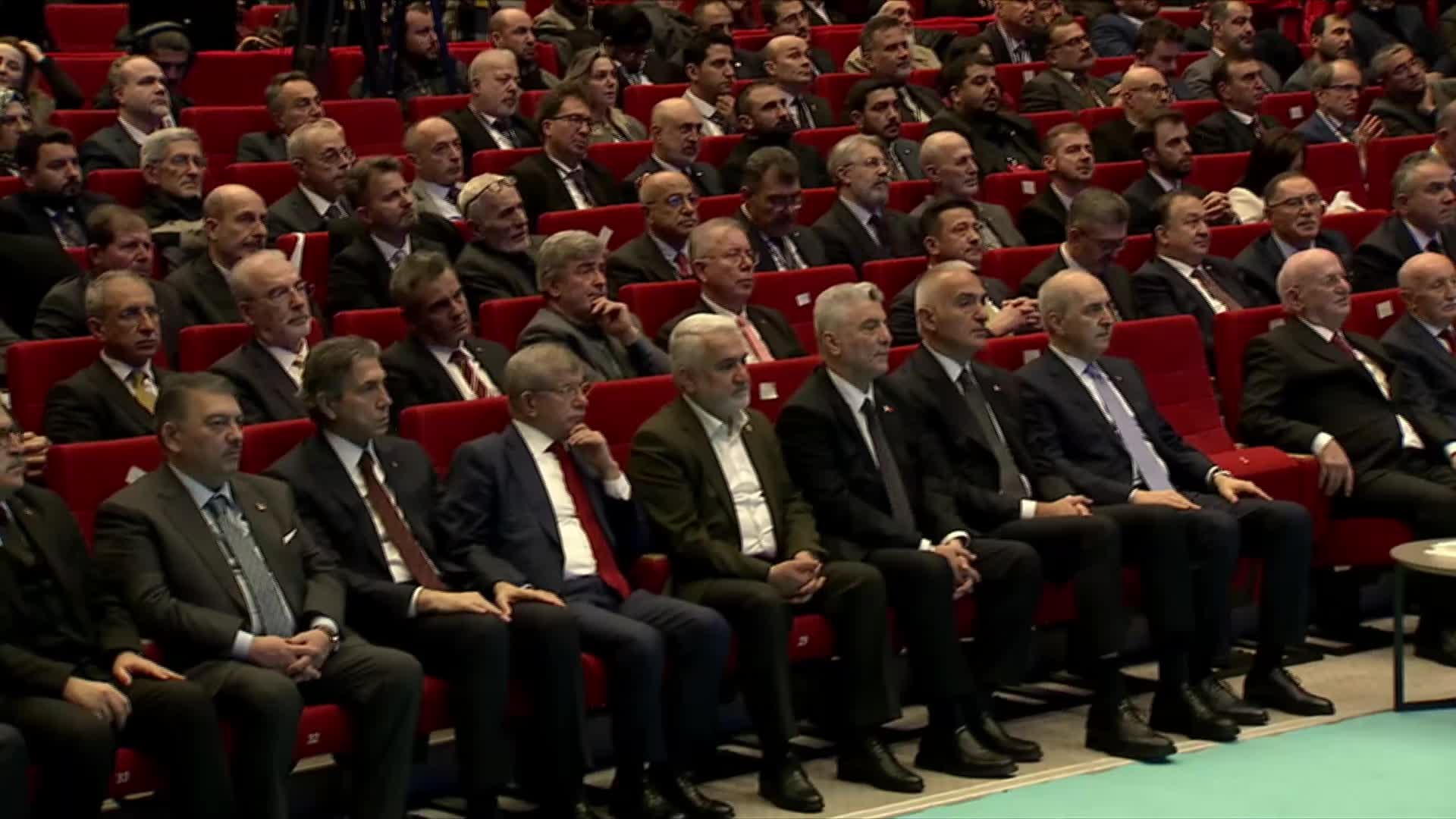 Cumhurbaşkanı Erdoğan: "Batı'dan kopyaladıkları gardırop modernleşmesini ilericilik diye pazarladılar"