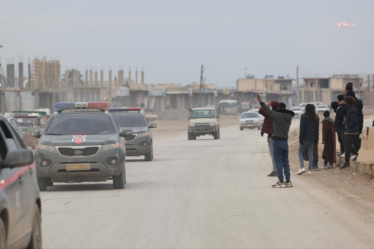 Suriye Ordusu, Suriye'nin doğusundaki büyük petrol ve gaz yataklarını ele geçirdi; Tabka ve ve Fırat Barajı’nı kontrol altına aldı
