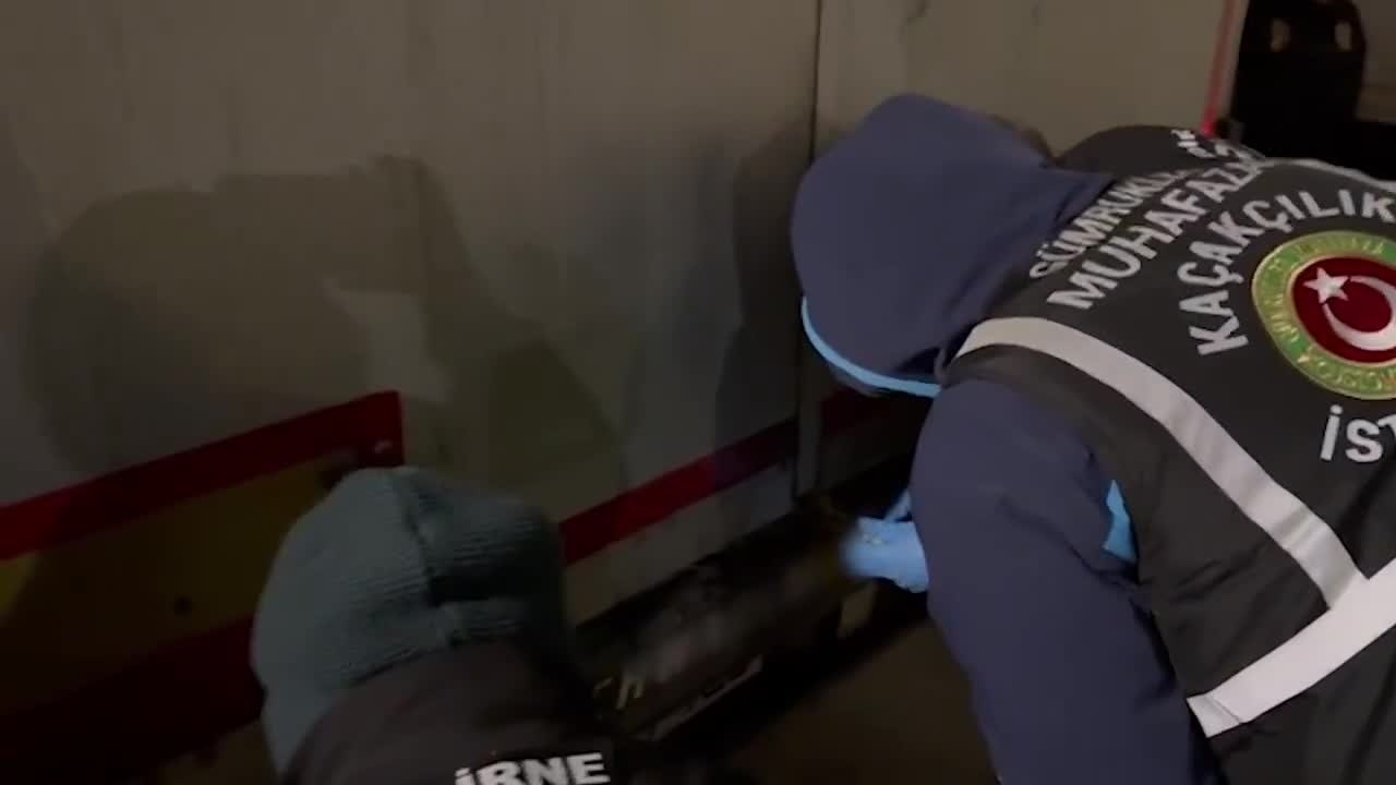 Edirne’de uyuşturucu operasyonu: 220,7 kilo kokain, 69 kilo skunk yakalandı