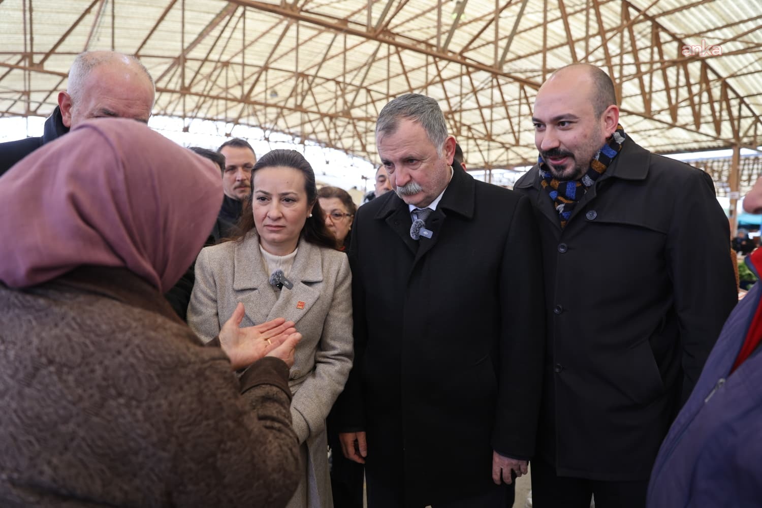 Yunusemre Belediye Başkanı Balaban’dan Laleli Pazarı’na ziyaret