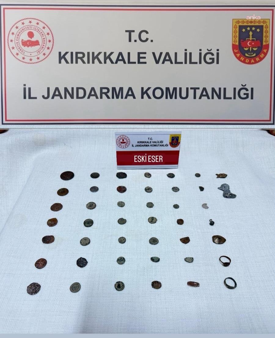 Kırıkkale’de durdurulan araçta sikke ve tarihi eserler ele geçirildi