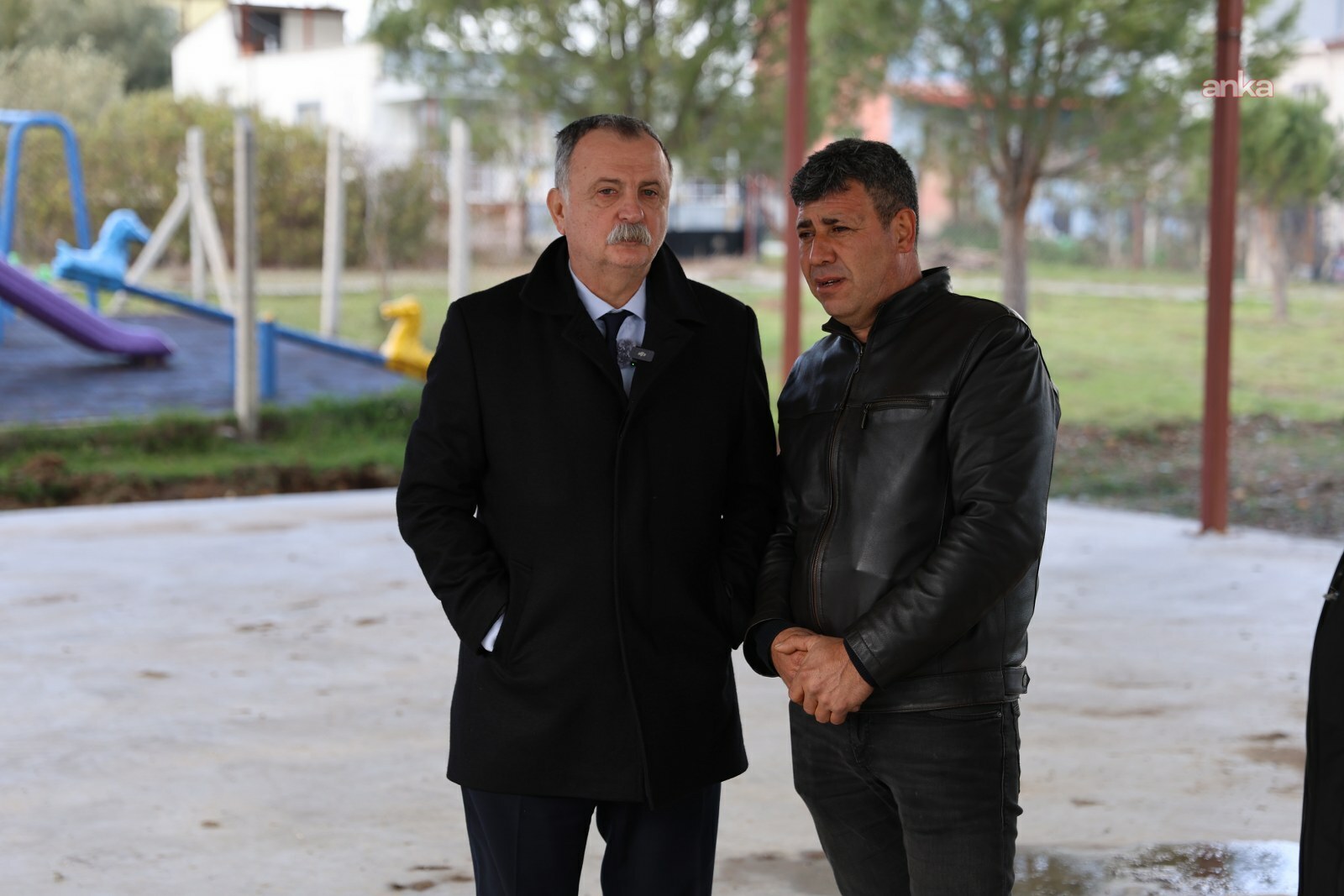 Yunusemre Belediye Başkanı Balaban'dan Küçüksümbüller Mahallesi'nde inceleme