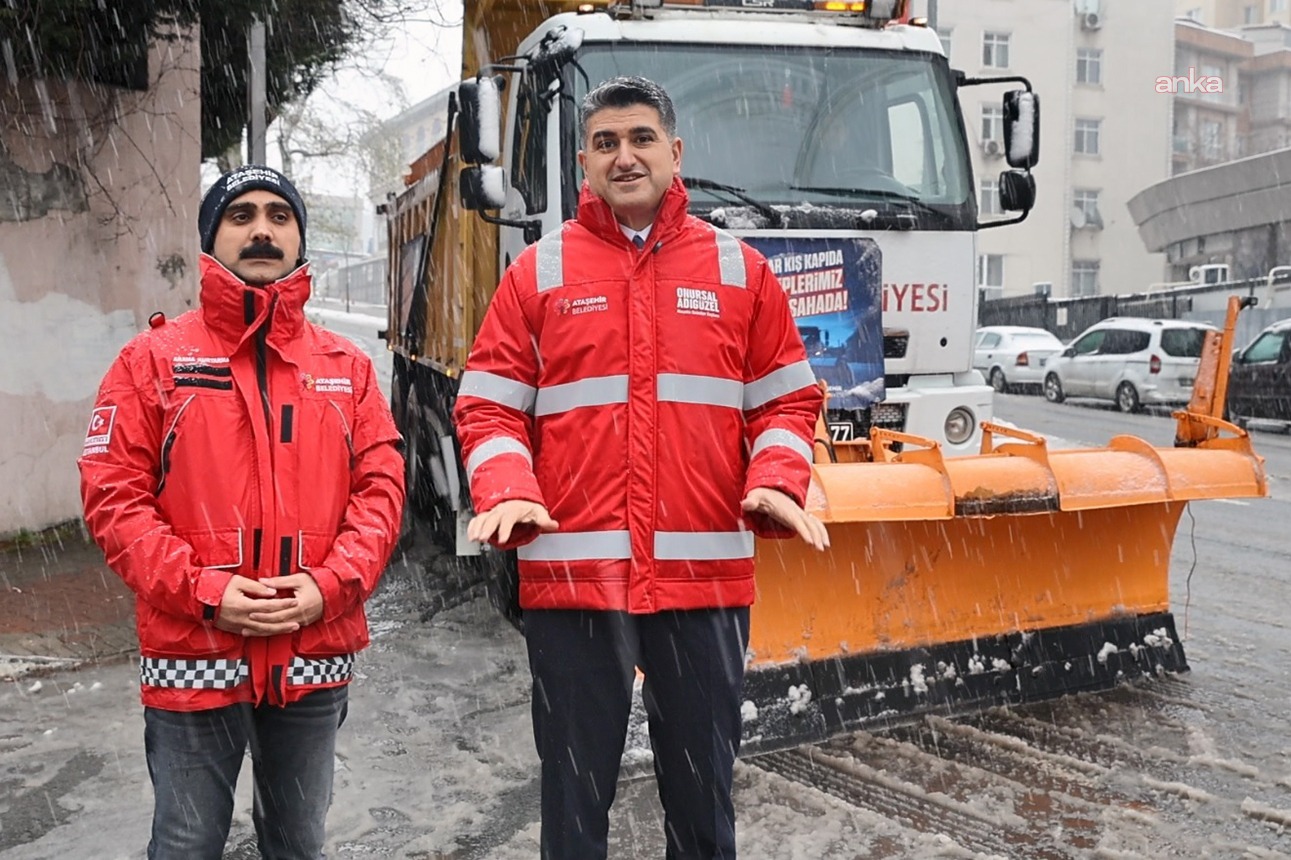 Ataşehir Belediyesi’nin Beyaz Tim ekipleri, kar yağışına karşı 7/24 sahada