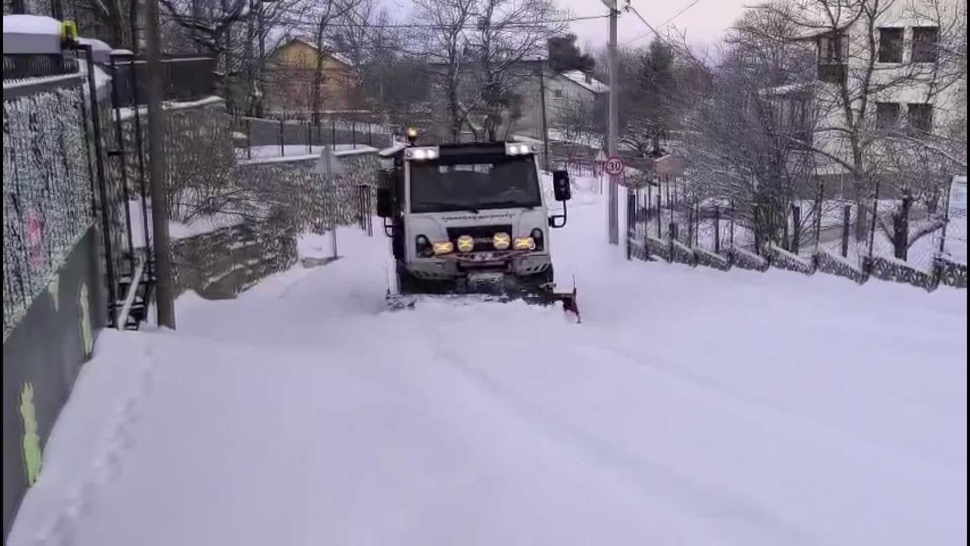 Osmangazi Belediyesi'nden ilçenin yüksek kesimlerinde kar nöbeti