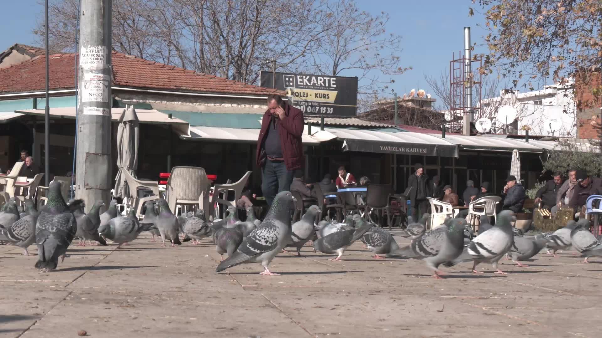 En düşük emekli aylığının 20 bin liraya yükseltilmesine ilişkin teklif… İzmir'de emekliler tepkili: “Ağlamak istiyorum, ağlayamıyorum”