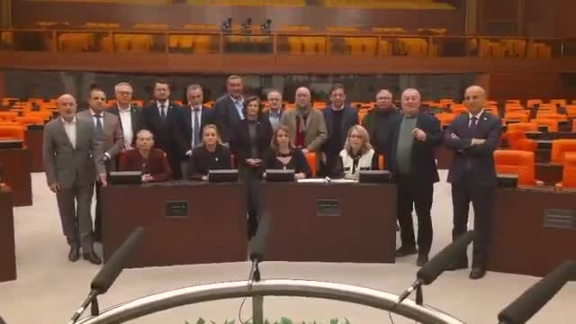CHP'nin "Meclis'i terk etmeme" eylemi 12'nci gününde... Cemal Enginyurt: Sarayın halka yaptığı zulme karşı TBMM'de nöbetteyiz