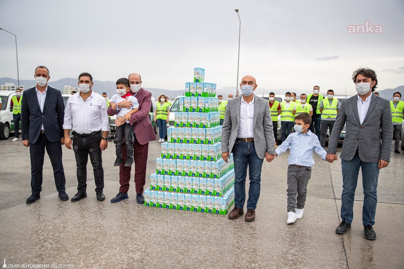 İZMİR'İN SÜT KUZULARI 156 BİNİ GEÇTİ...