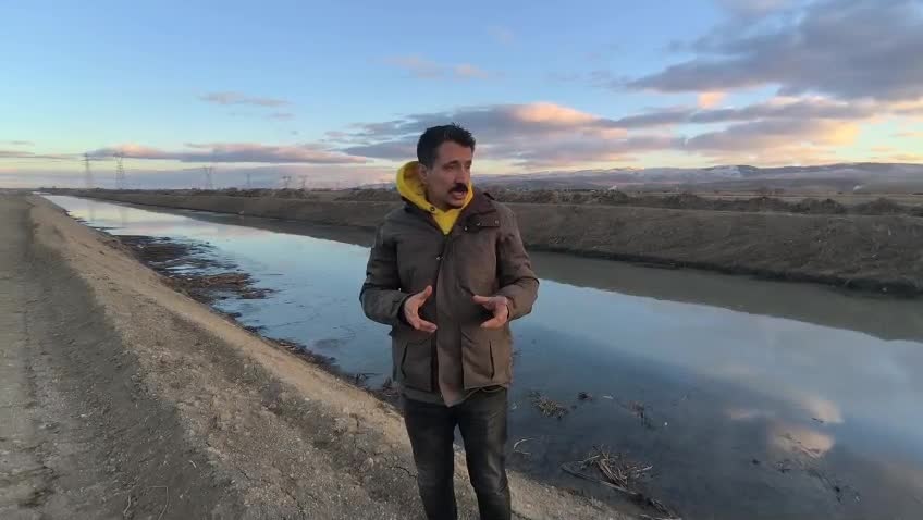 Eber Gölü Yaşasın Hareketi Başkanı Çiftçi: "Kanalizasyon ve kimyasal atıklar göldeki sucul yaşamı yok etti; bir an önce arıtma tesisi yapılmalı"