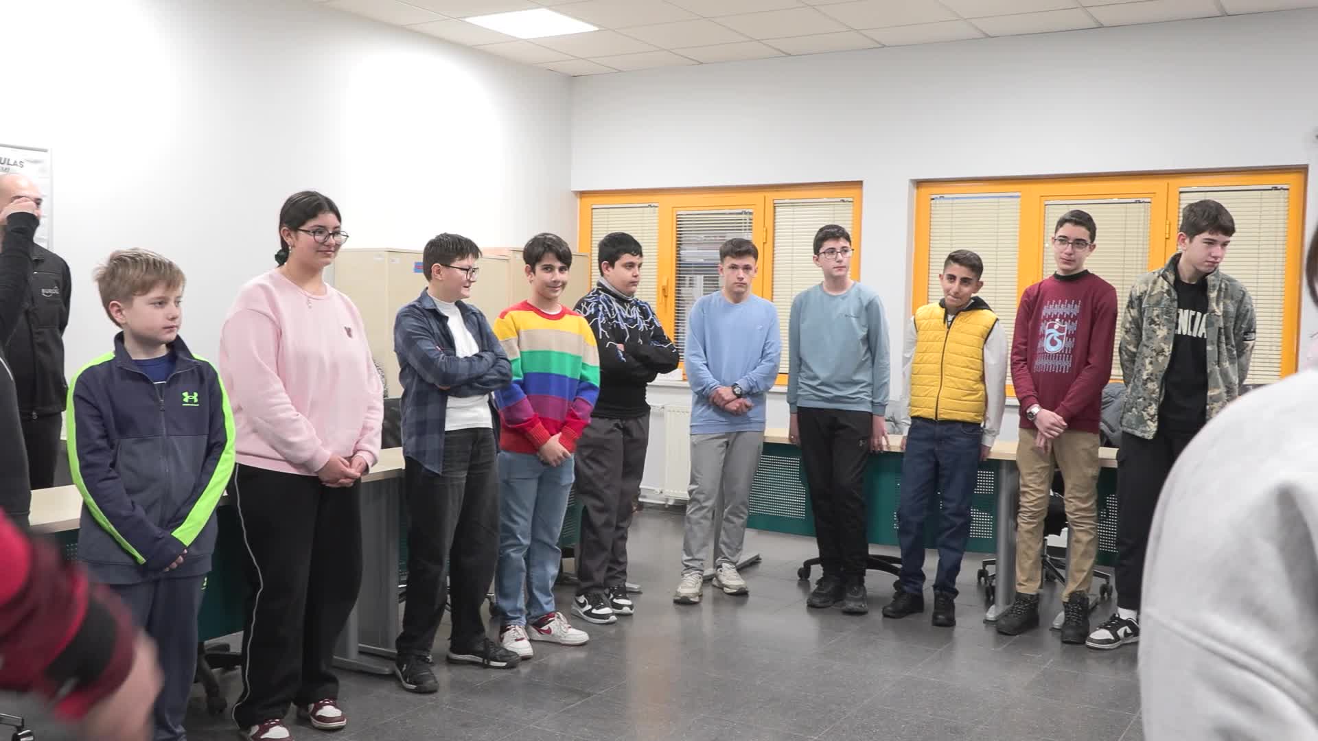 Bursalı öğrenciler, BURULAŞ tesislerinde hem eğlendi hem de öğrendi