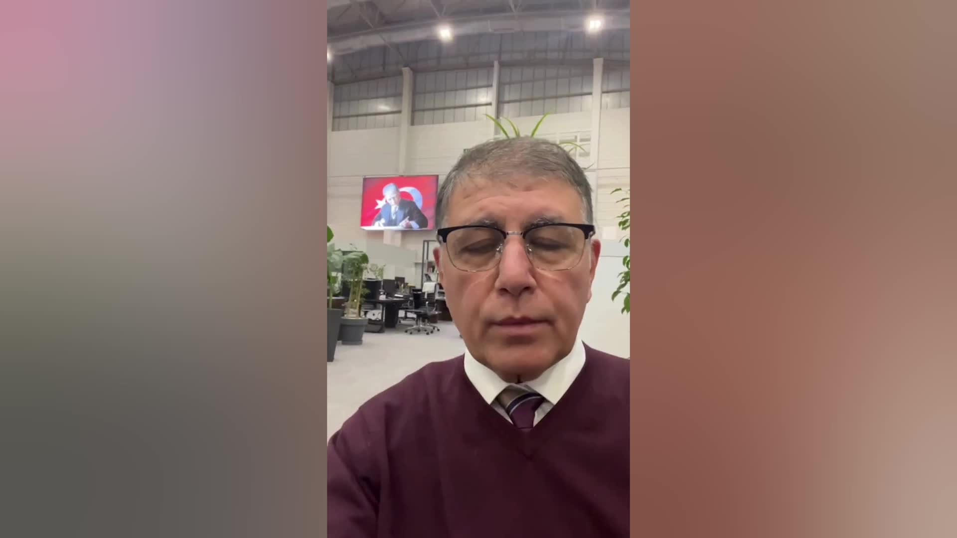 İzmir Büyükşehir Belediye Başkanı Tugay'dan dezavantajlı mahallelere ucuz market ve lokanta müjdesi
