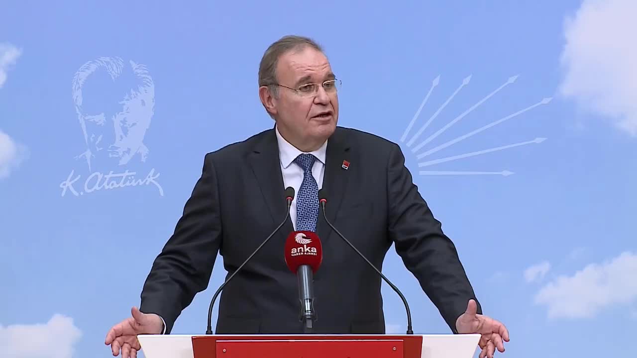 ÖZTRAK: BU BECERİKSİZLER TÜRKİYE'Yİ KARA MİZAH ÜLKESİ YAPTI