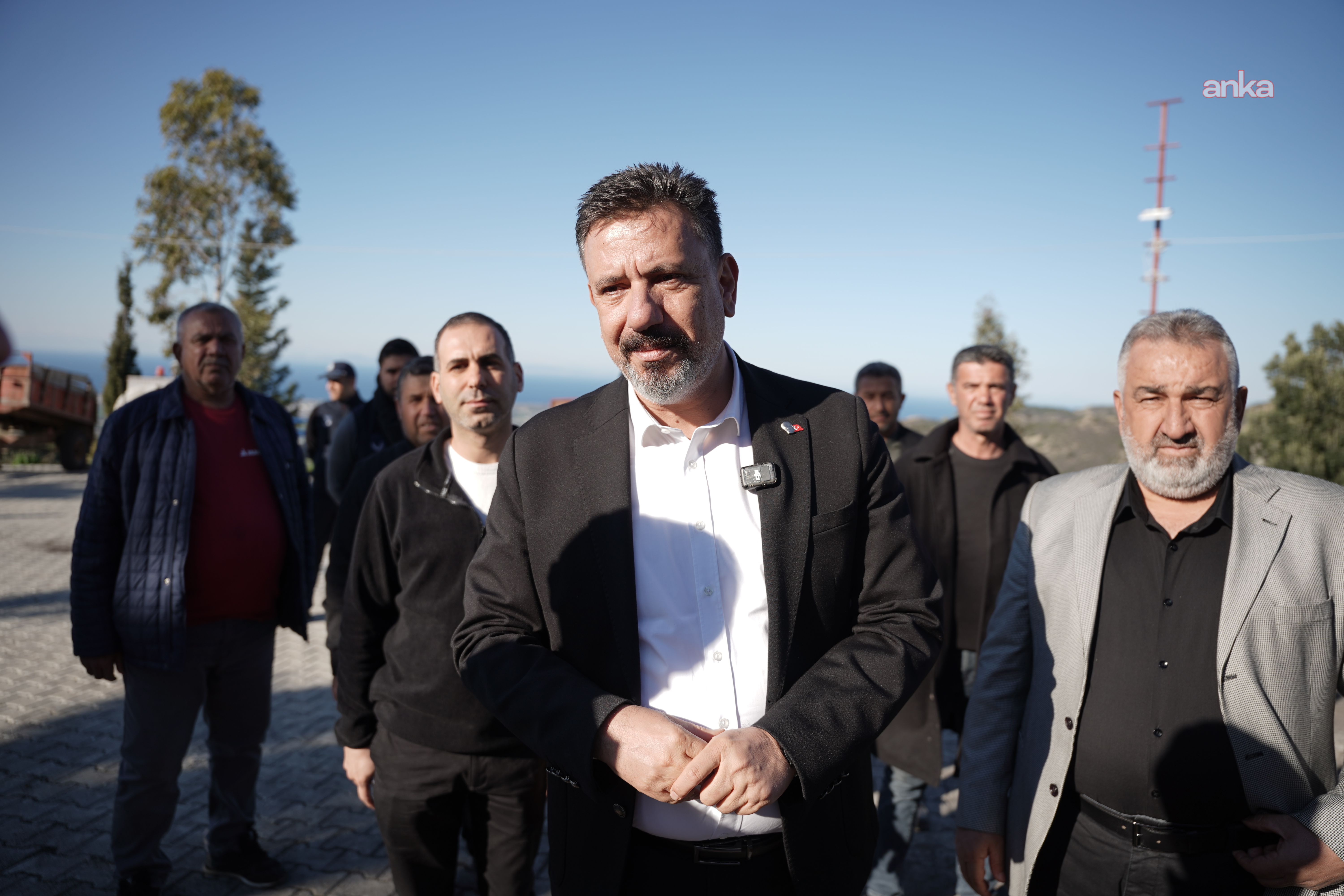Arsuz Belediye Başkanı Üstün, Karagöz Mahallesi’nde vatandaşlar ile buluştu