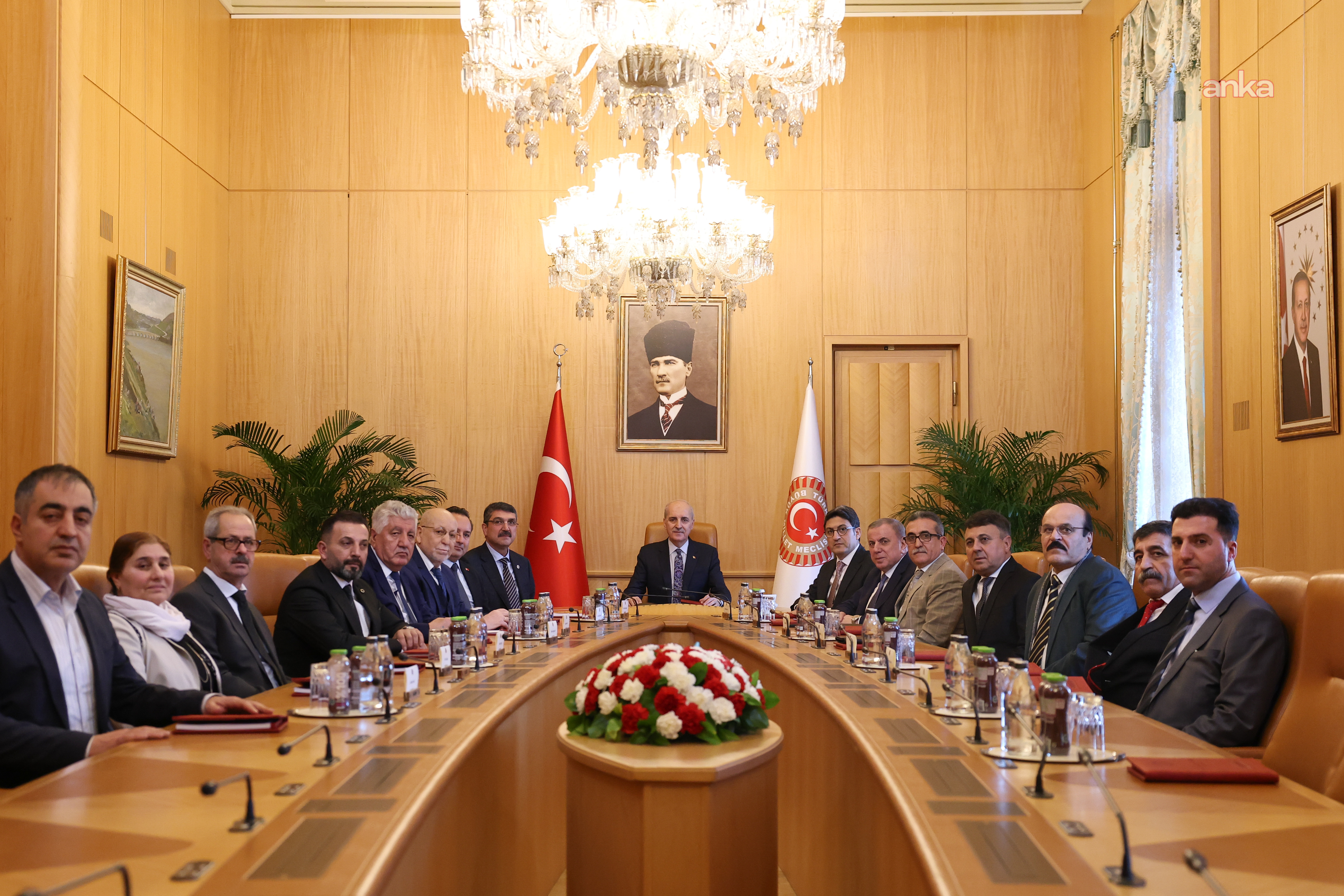 TBMM Başkanı Kurtulmuş, Ezidi heyetini kabul etti: "Terörsüz Türkiye' ideali, bütün olumsuzluklara rağmen başarıya odaklanmıştır"