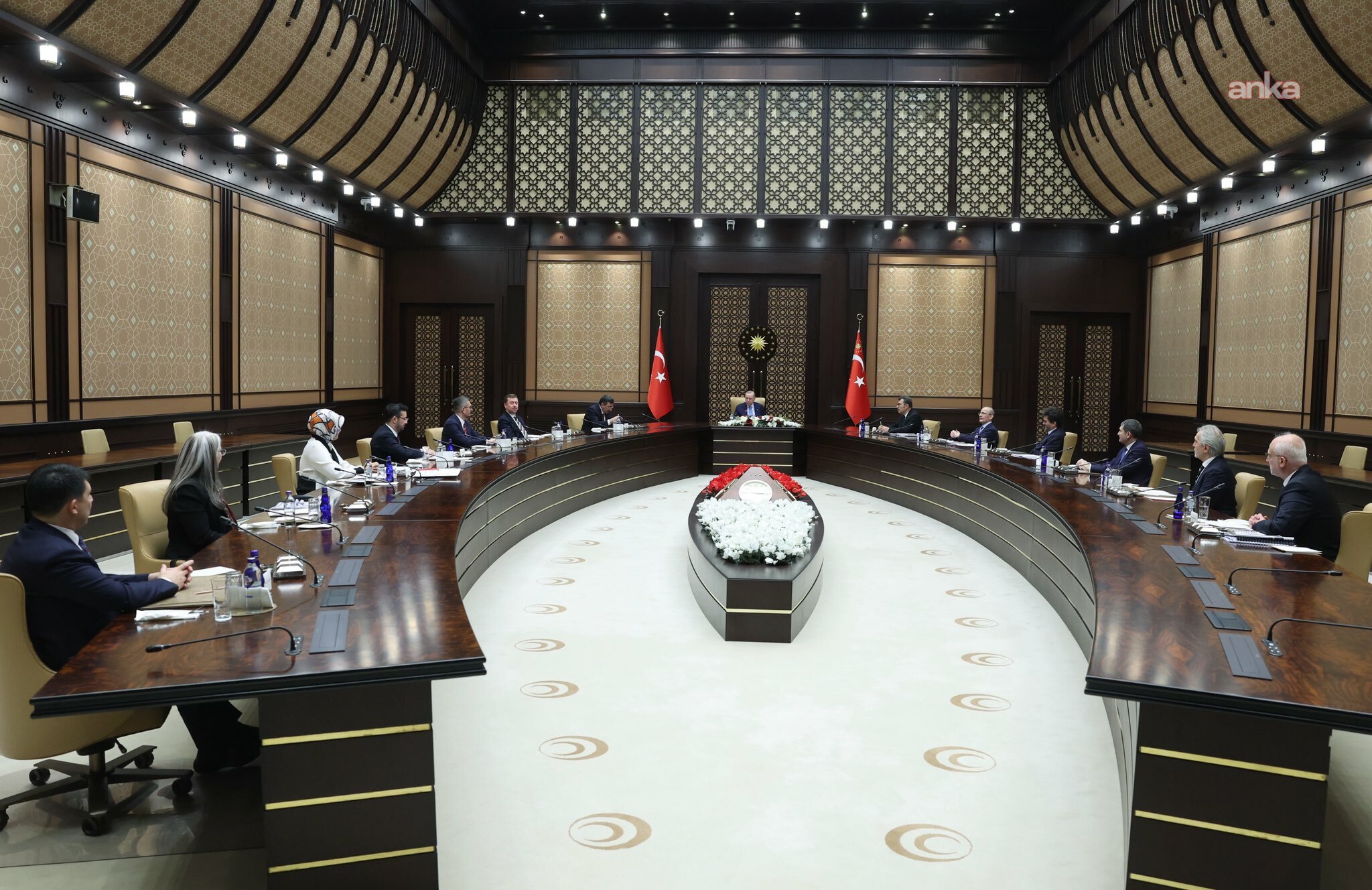 Cumhurbaşkanı Erdoğan, Cumhurbaşkanlığı Politika Kurulları'nın başkanvekillerini kabul etti