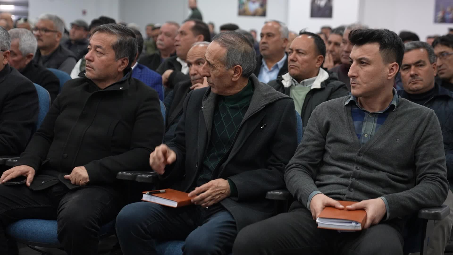 Mersin Büyükşehir Belediyesi, Erdemli'de vektörel mücadele için bilgilendirme toplantısı düzenledi