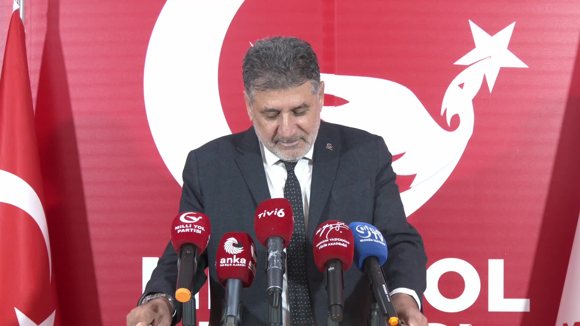 Milli Yol Partisi Genel Başkanı Çayır: "Birtakım grupların bayrağımızı dalgalanmaktan alıkoymak için yaptıkları kötülüğe karşı sesimizi yükseltiyoruz"
