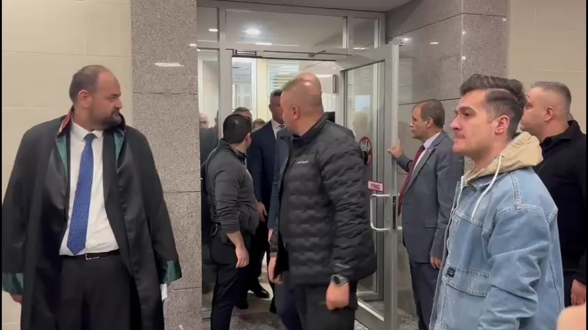 Sadettin Saran’ın yargılandığı “yasa dışı bahis reklamı” davasında görüntüler bilirkişiye gönderilecek...  Saran: Bizim dışardan sinyale dokunma ya da buradaki reklamlara müdahale etme şansımız yok