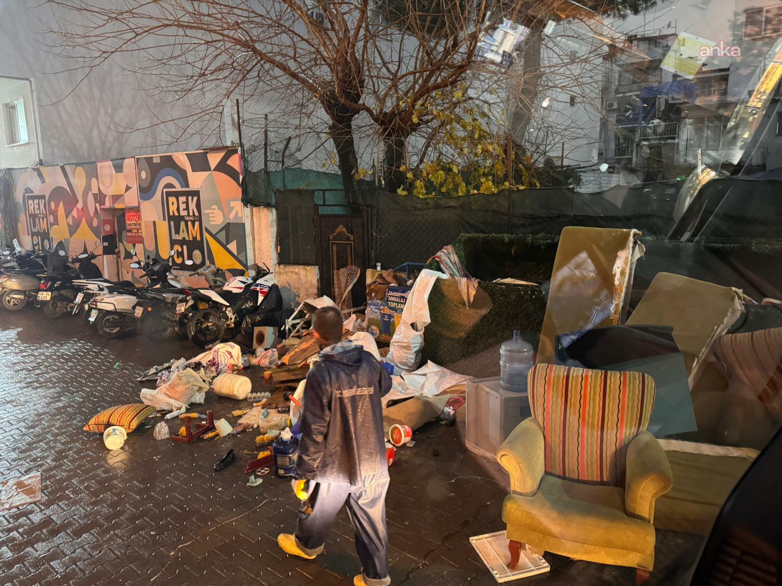 Marmaris Belediyesi, vatandaşları çevre temizliği konusunda duyarlı olmaya davet etti