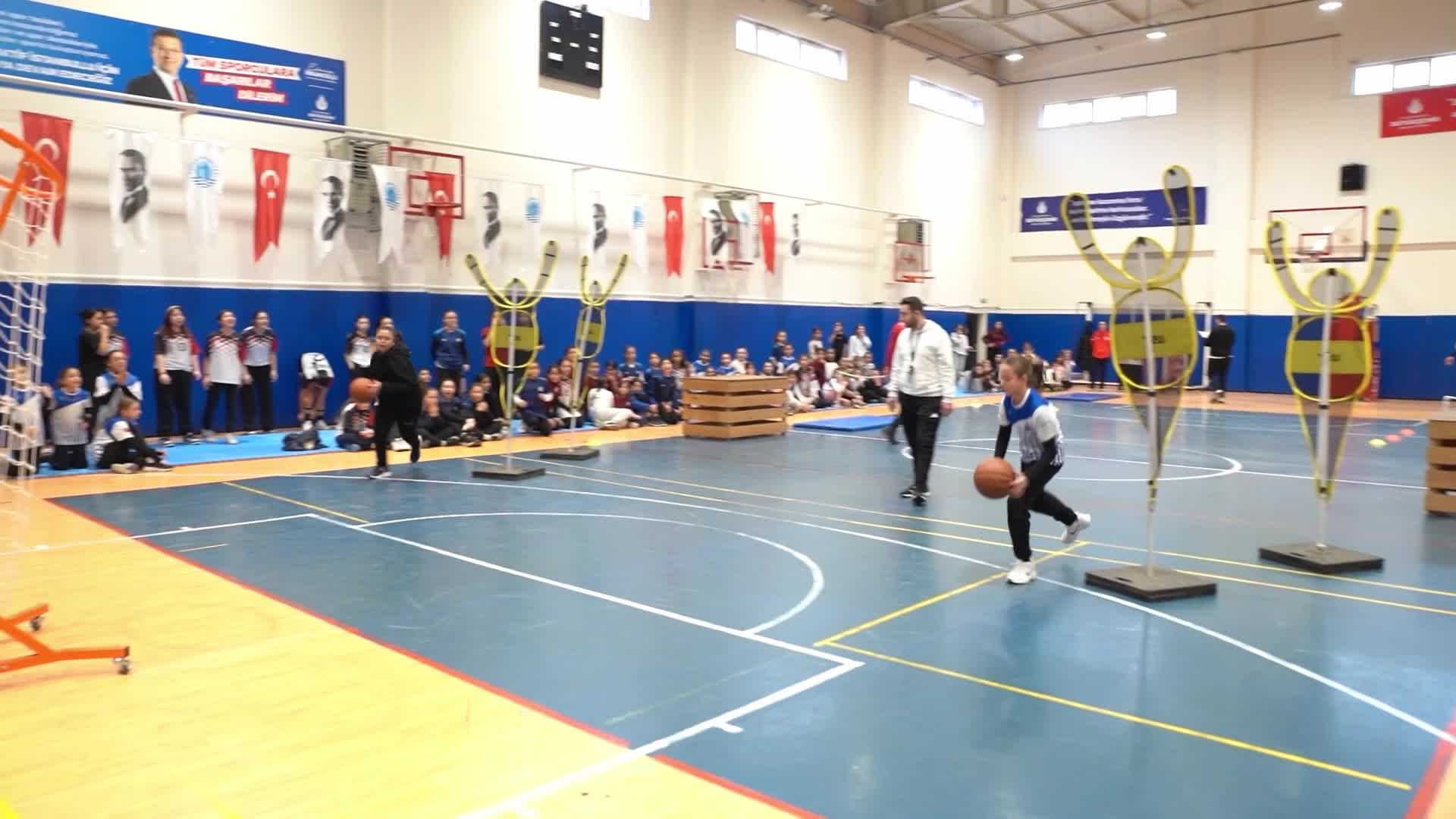Tuzla'da çocuklar ara tatilde sporla buluştu