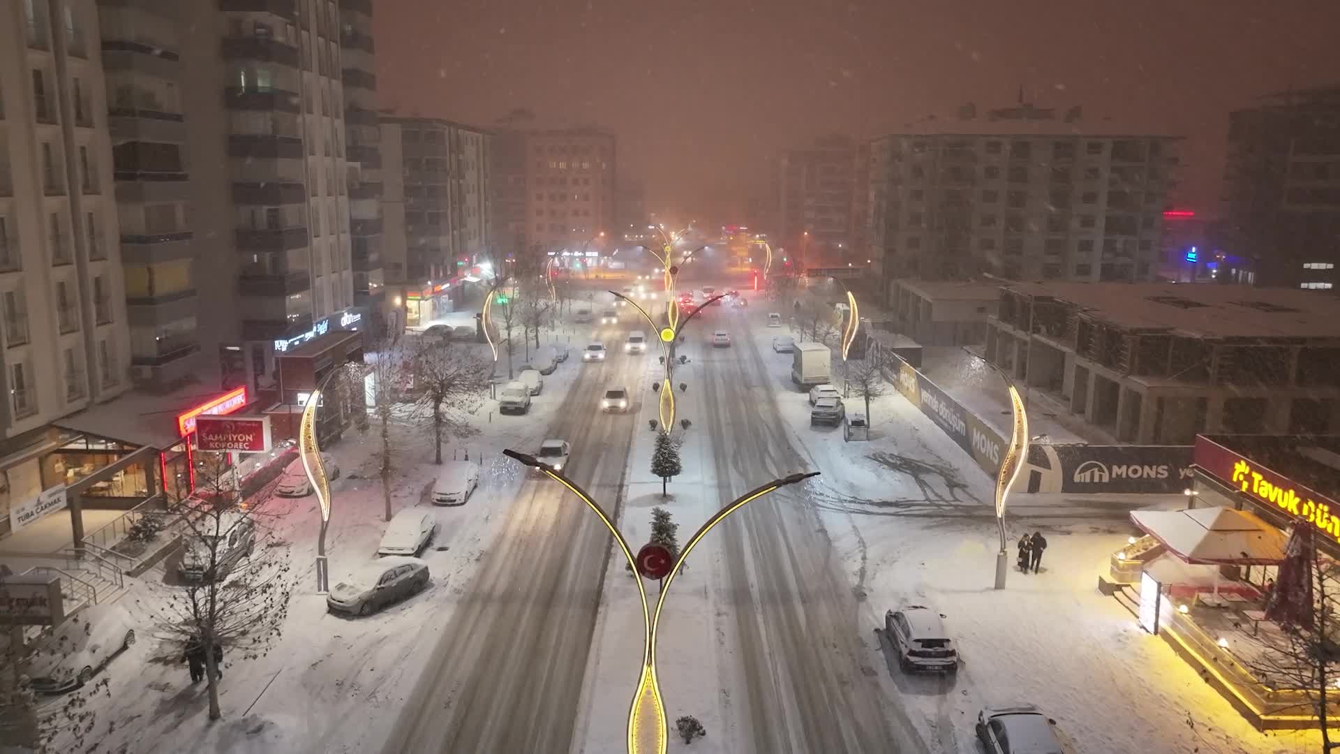 Kar yağışı nedeniyle Malatya’da çok sayıda yol ulaşıma kapandı