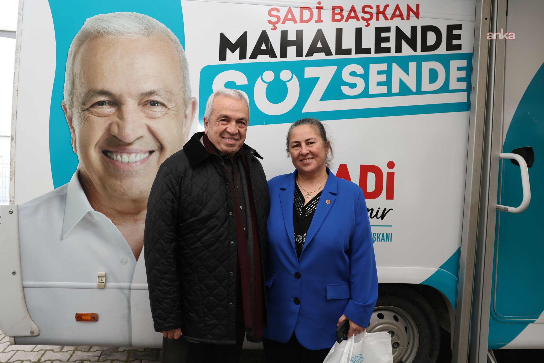 Nilüfer Belediye Başkanı Özdemir, Kızılcıklı Mahallesi’nde vatandaşların taleplerini dinledi