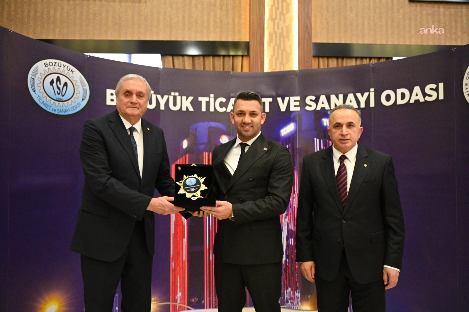 Bozüyük Belediye Başkanı Bakkalcıoğlu, vergi rekortmenleri ödül törenine katıldı