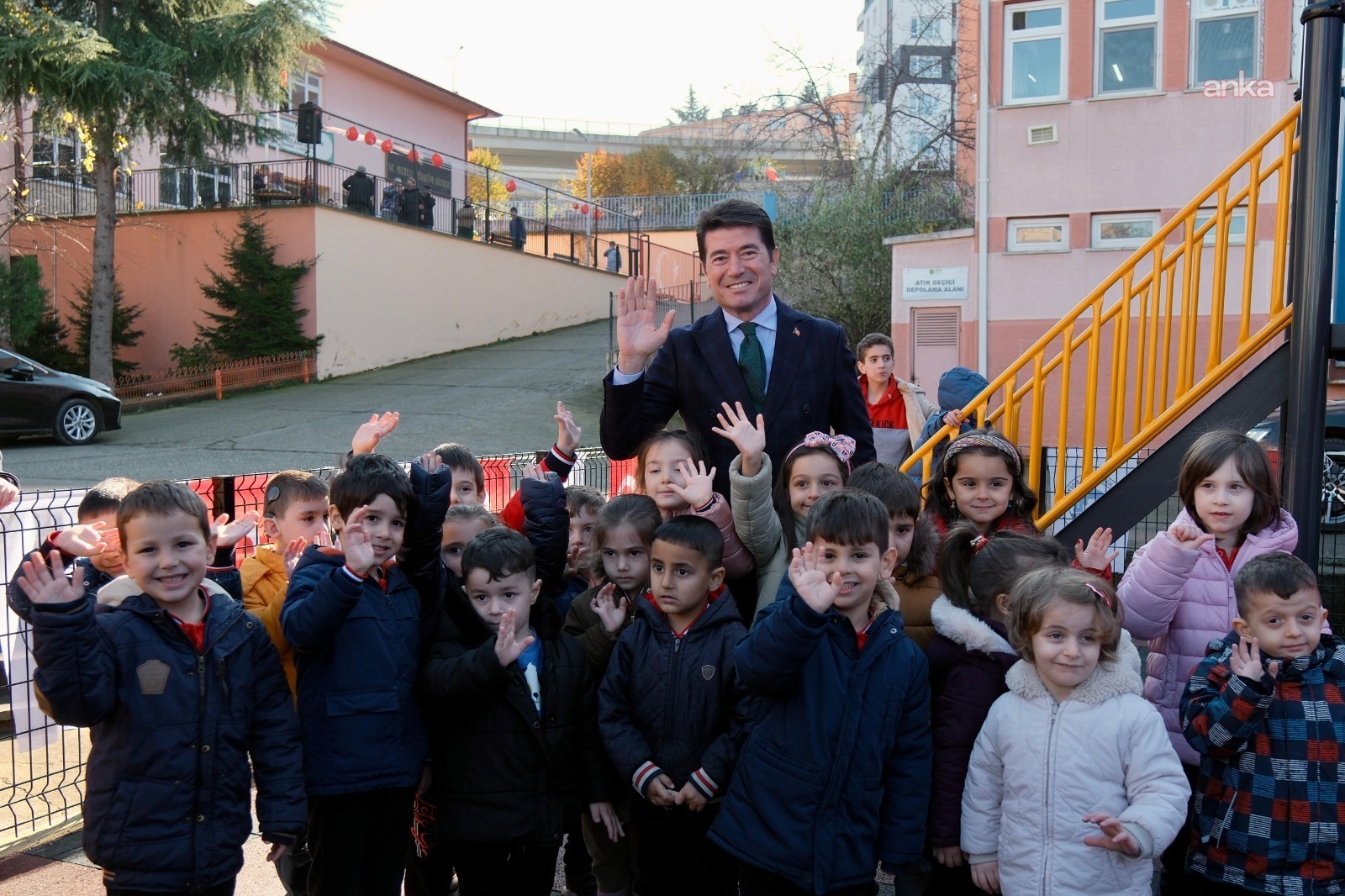 Ortahisar Belediyesi’nden özel bireylerin hayata aktif katılımını destekleyen etkinlik: “Neşeli Saatler”