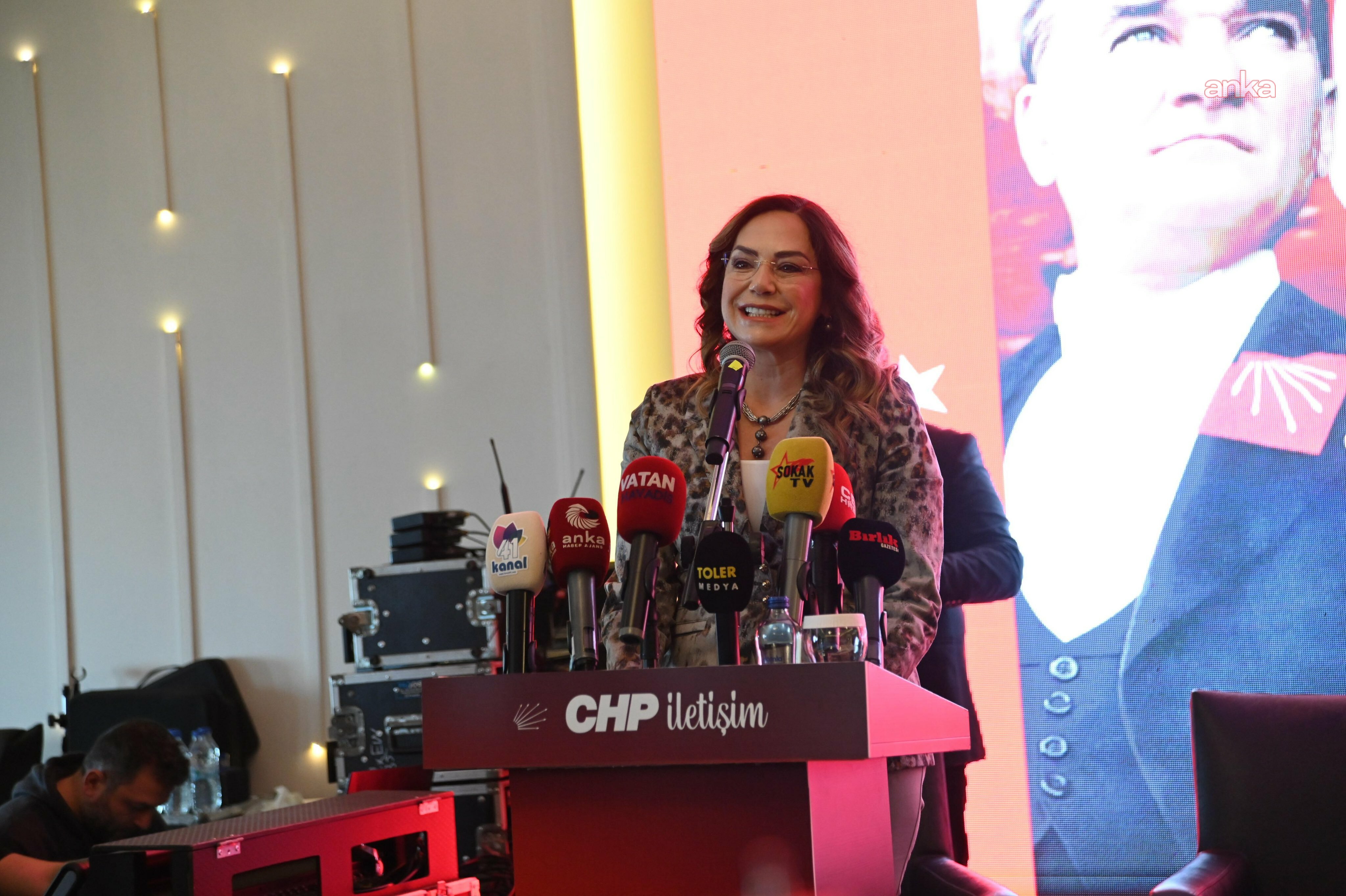 Marmara Yerel Medya Buluşması... Tekirdağ Büyükşehir Belediye Başkanı Yüceer: “Basınla kavga eden değil, basınla konuşan şehirler gelişir”