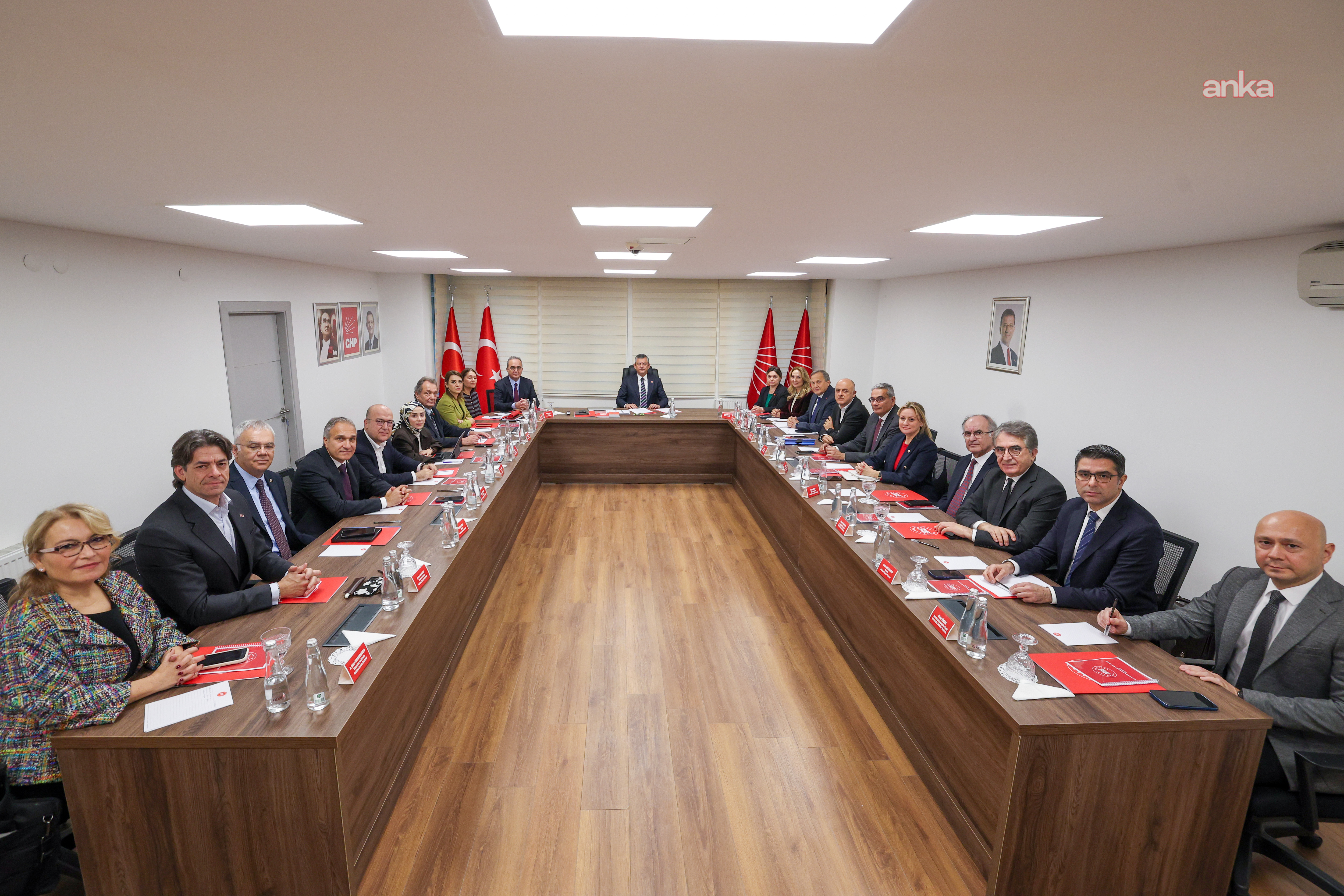 Özgür Özel, CAO toplantısına başkanlık etti