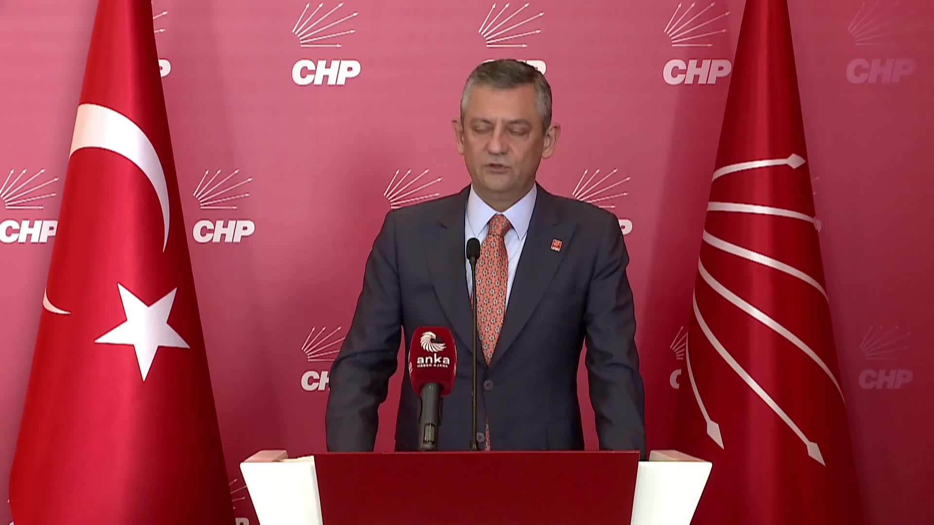 Saadet Partisi'nden CHP'ye ziyaret... Mahmut Arıkan: "Sayın Bahçeli, sayın iktidar yetkilileri 'Erken seçim istemiyoruz' dese de vatandaşlarımız erken seçim noktasında çok ısrarlılar"