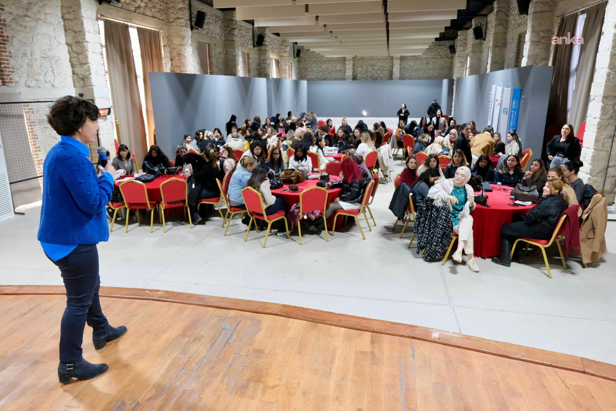 Adana Büyükşehir Belediyesi, eğitmenlerinin mesleki kapasitesini güçlendirdi