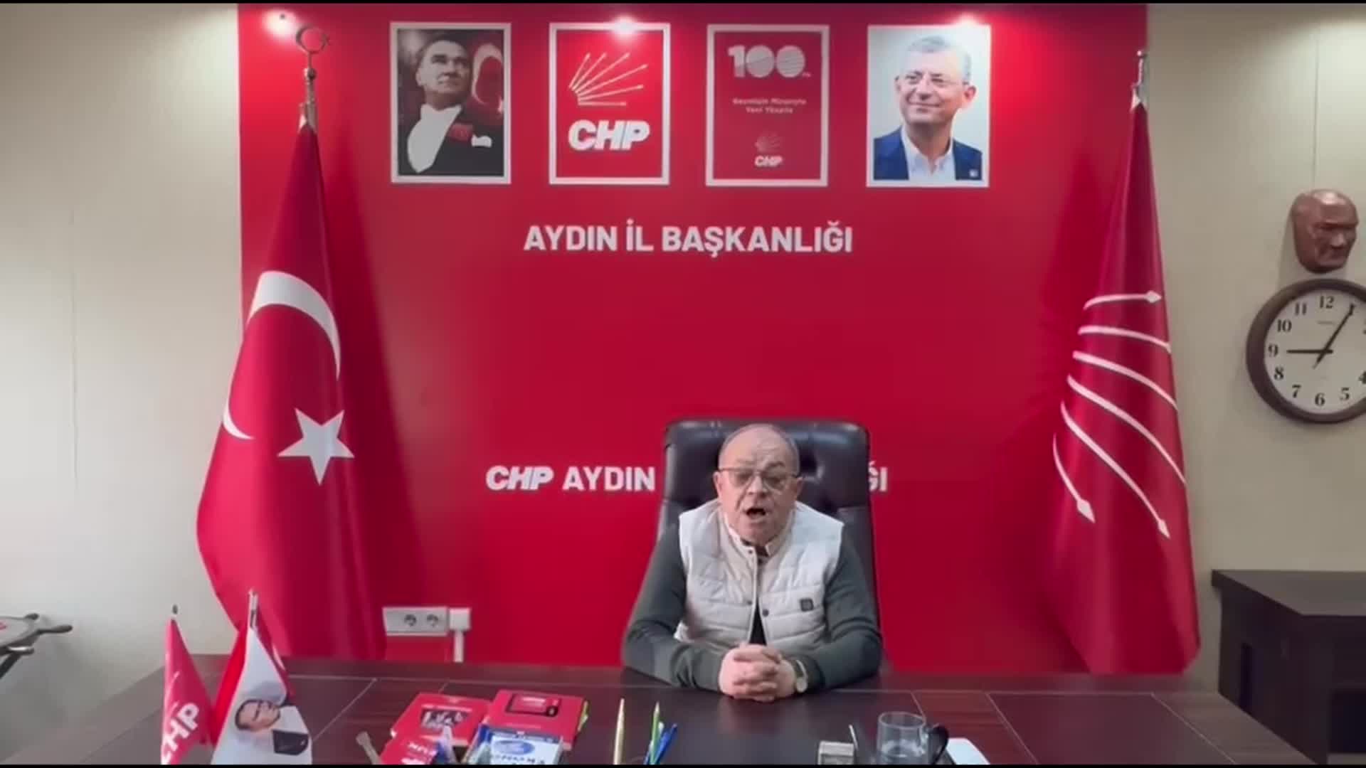 Cumhurbaşkanı Erdoğan’ın Aydın mitinginde muhtarlara ‘fotoğraf baskısı’ iddiası... CHP Aydın İl Başkanı Hikmet Saatcı: Sarayın himayesine giren AKP’li Aydın Büyükşehir Belediye Başkanı, personelin ve ailelerinin mitinge katılımını zorunlu tutmuştur