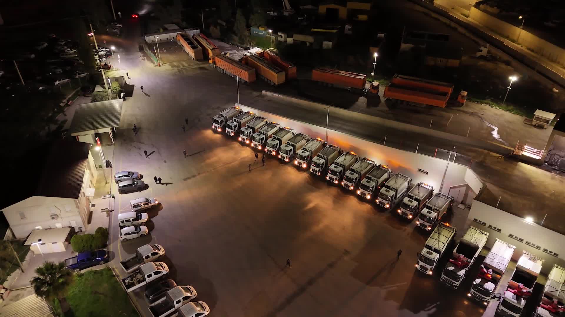Bornova’da temizlik mesaisi hiç bitmiyor