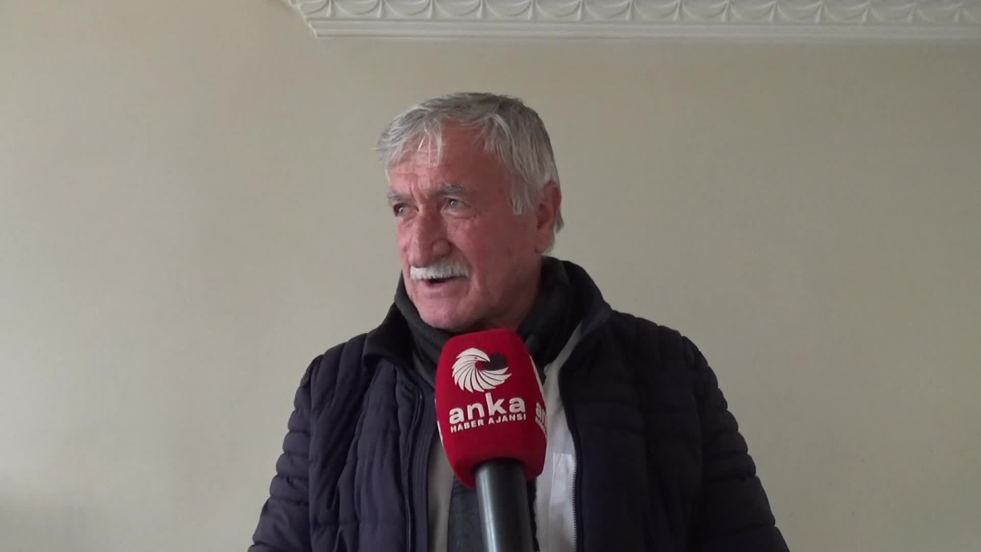 Sinop’ta işyeri heyelandan zarar gören yurttaş devletten yardım bekliyor