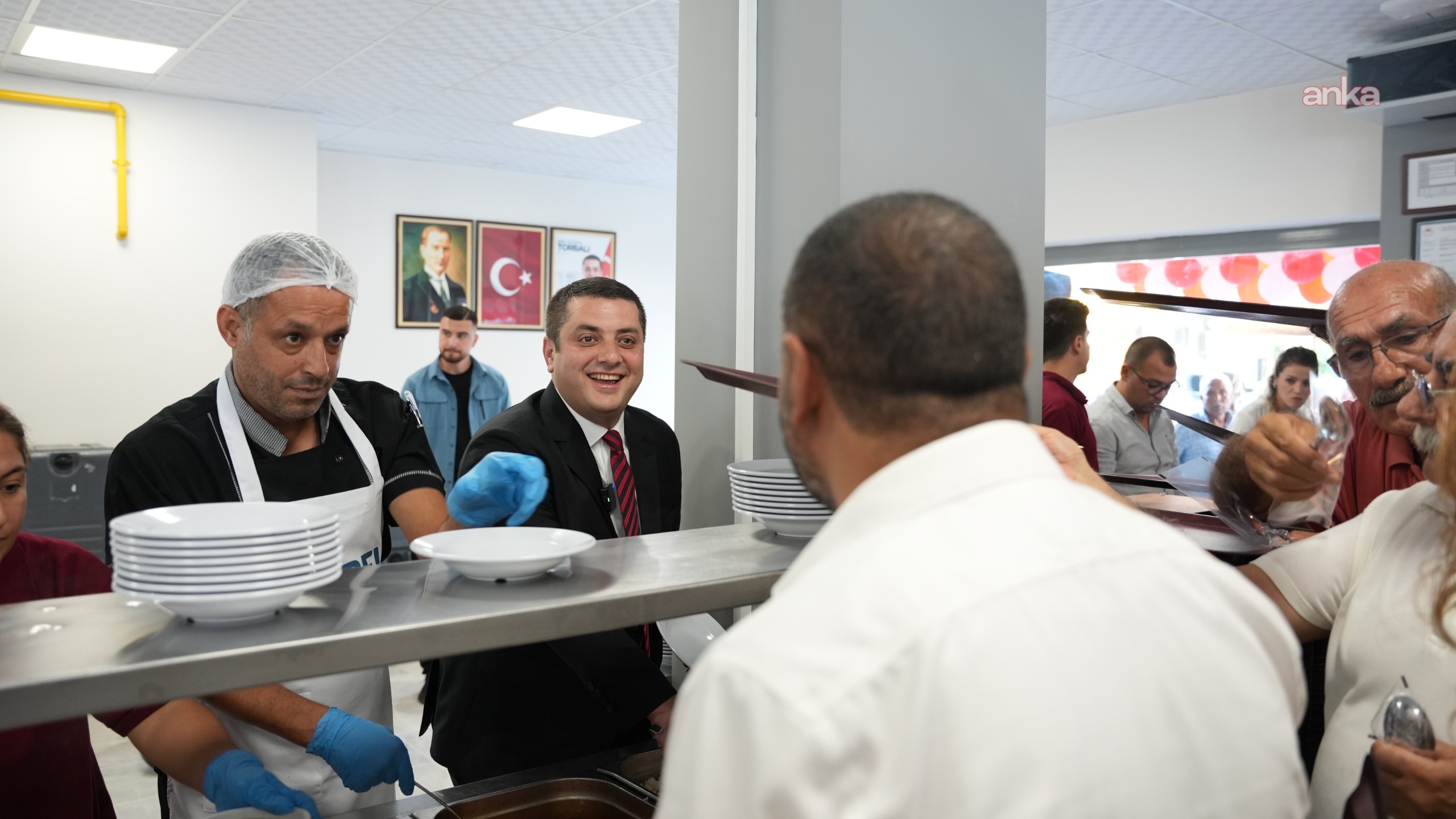 Torbalı Belediyesi, Kent Lokantaları ile binlerce kişiyi sağlıklı yemekle uygun fiyata buluşturuyor