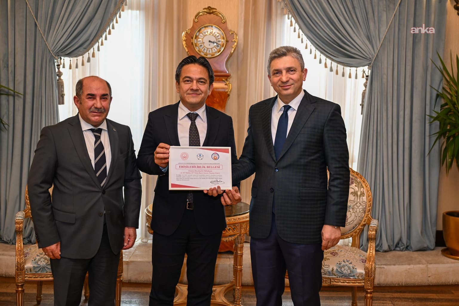 Antalya Büyükşehir Belediyesi’nden engelsiz kent yolunda güçlü adımlar