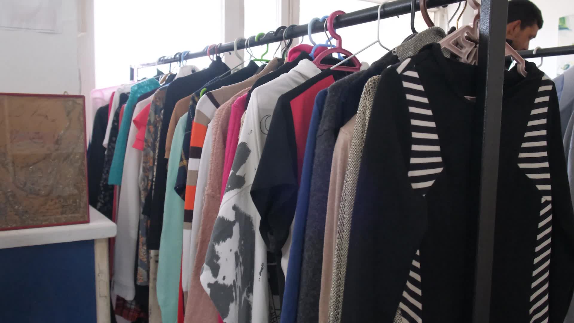 Ayvalık Belediyesi'nden maddi durumu yetersiz vatandaşlara "Sosyal Market" desteği