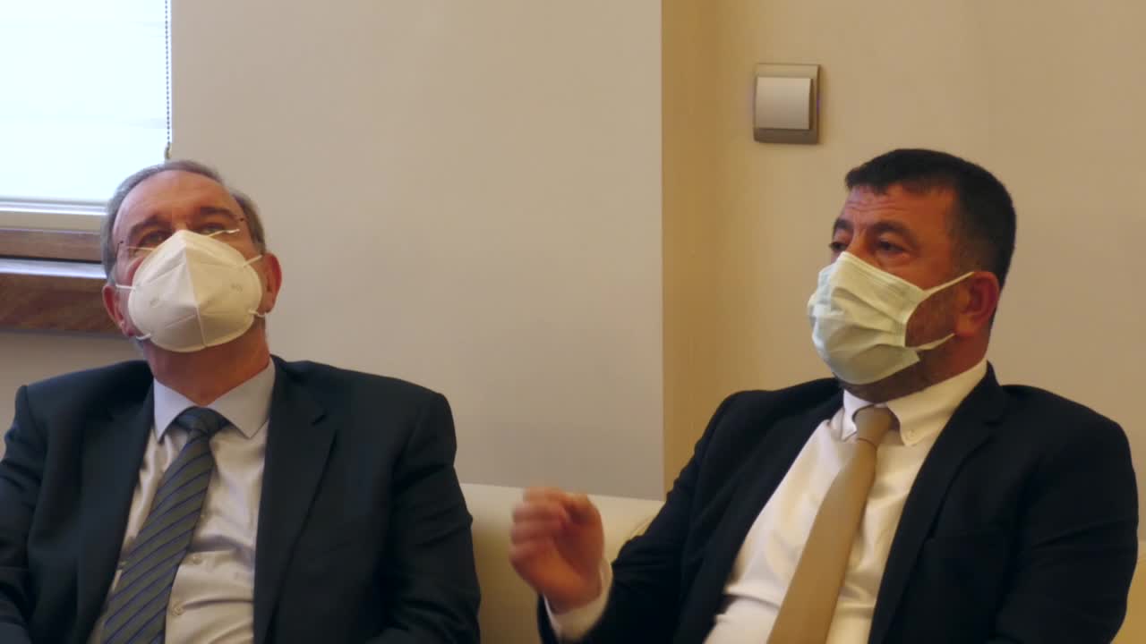 CHP EKONOMİ MASASI, MESLEK ODALARINI ZİYARET ETTİ: ANAYASA'YLA GÜNDEMİ İŞGAL ETMESİNLER, MİLLETİN TENCERESİNİ DOLDURSUNLAR