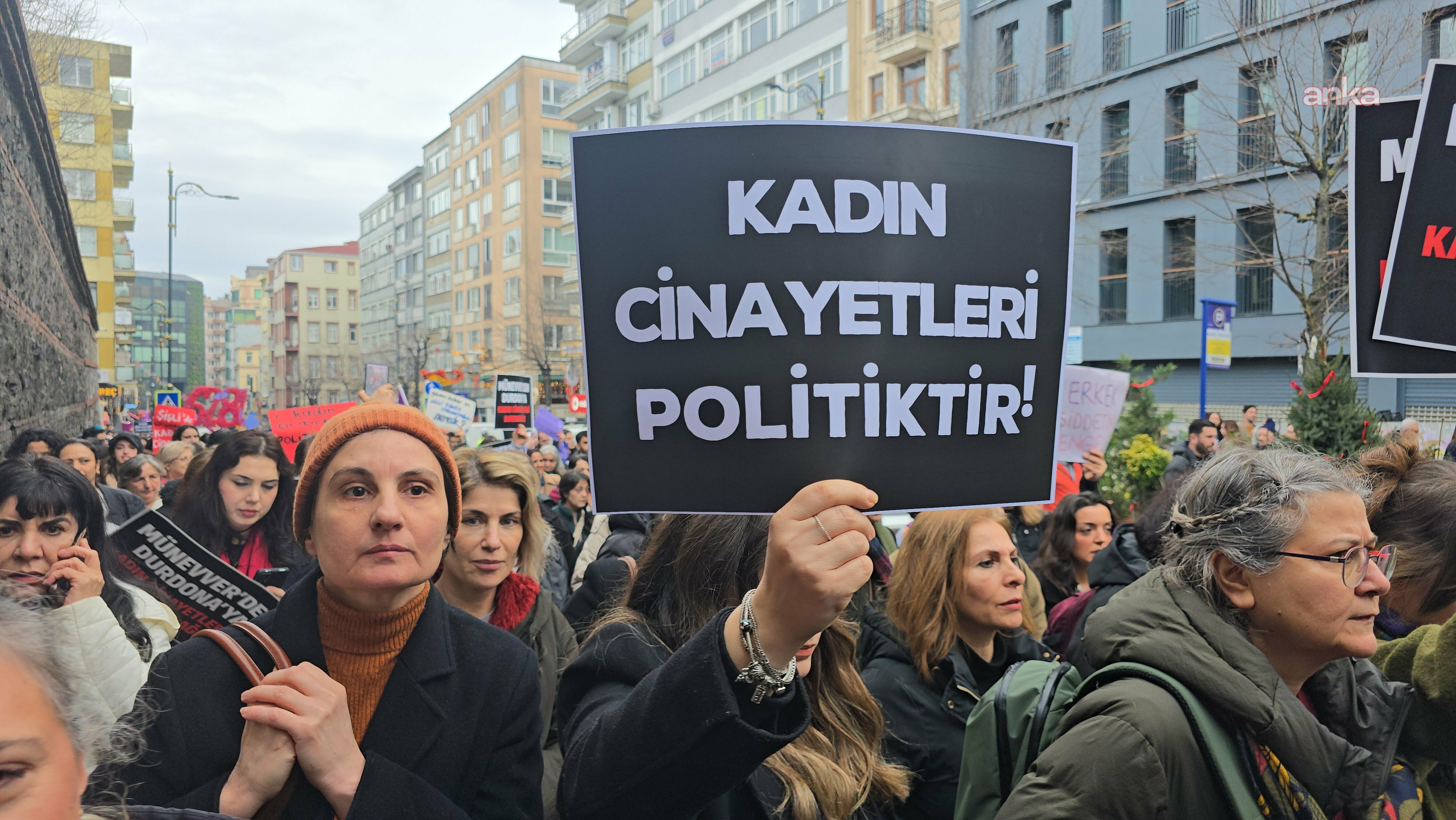 İstanbul'da Durdona Khakımova'nın öldürülmesine ilişkin 3 zanlı adliyeye sevk edildi