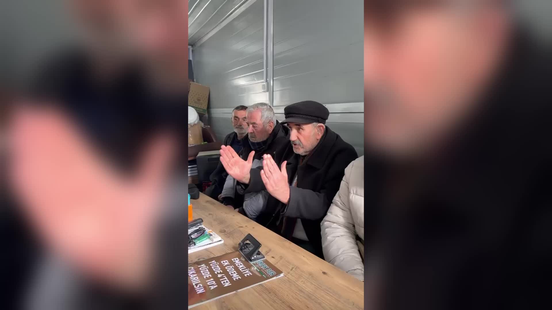 Emekliler, CHP'li Ağbaba'ya dert yandı: "Emekli olduğum zaman ki maaşım 14 çeyrek altın ediyordu; şimdi 2 çeyrek altın ediyor"